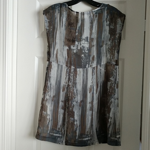CABI small sheer tunic style top - Picture 3 of 4